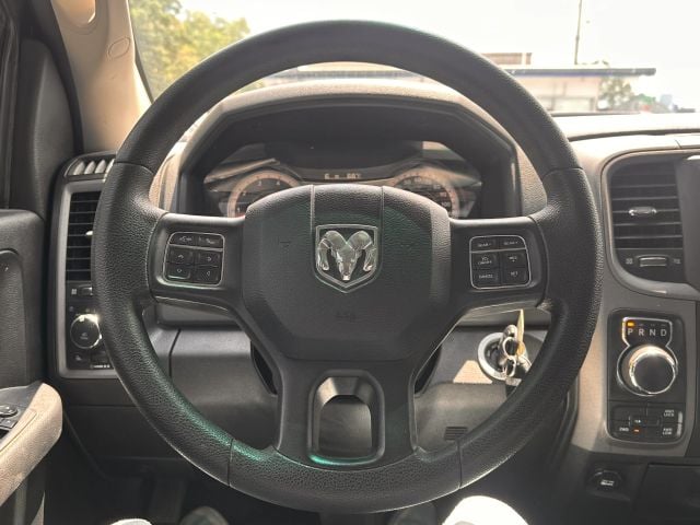 Pre-Owned 2017 Ram 1500 Quad Cab Express Pickup 4D 6 1/3 ft - photo - 24