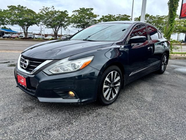 Pre-Owned 2017 Nissan Altima 2.5 SV Sedan 4D - photo - 6