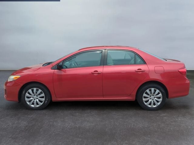 Pre-Owned 2012 Toyota Corolla LE Sedan 4D - photo - 1