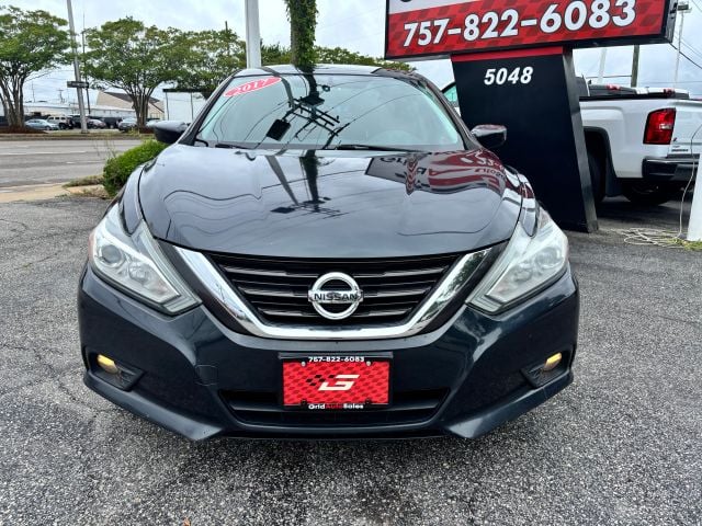 Pre-Owned 2017 Nissan Altima 2.5 SV Sedan 4D - photo - 7