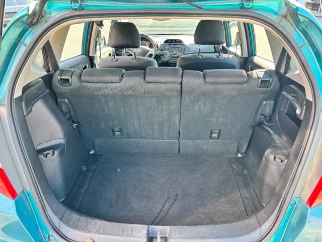 Pre-Owned 2013 Honda Fit Sport Hatchback 4D - photo - 17