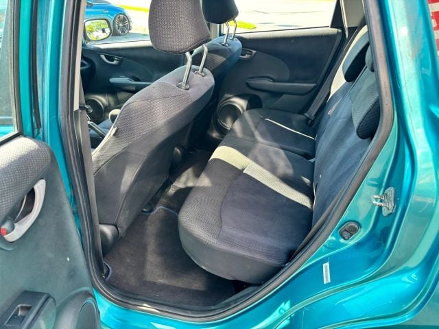 Pre-Owned 2013 Honda Fit Sport Hatchback 4D - photo - 13