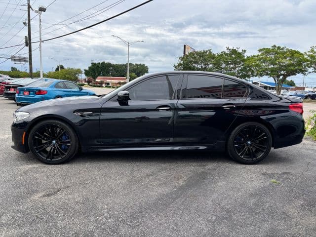 Pre-Owned 2018 BMW M5 Sedan 4D - photo - 5