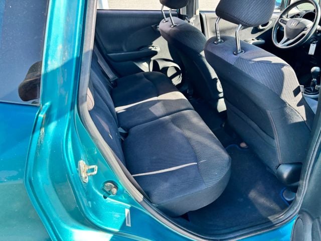 Pre-Owned 2013 Honda Fit Sport Hatchback 4D - photo - 16