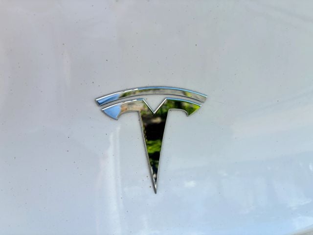 Pre-Owned 2023 Tesla Model Y Long Range Sport Utility 4D - photo - 8