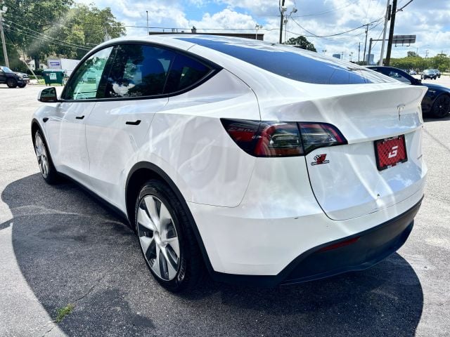 Pre-Owned 2023 Tesla Model Y Long Range Sport Utility 4D - photo - 4