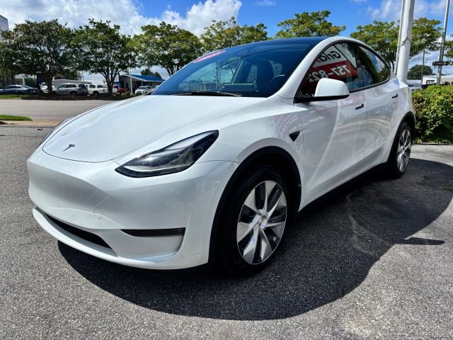 Pre-Owned 2023 Tesla Model Y Long Range Sport Utility 4D - photo - 6