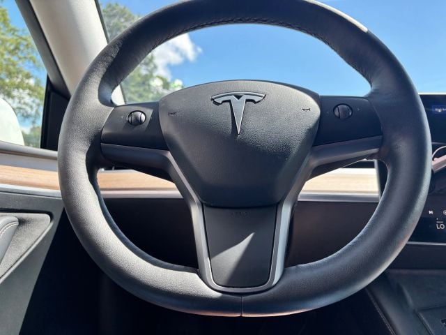 Pre-Owned 2023 Tesla Model Y Long Range Sport Utility 4D - photo - 34