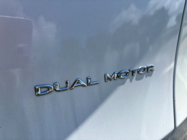Pre-Owned 2023 Tesla Model Y Long Range Sport Utility 4D - photo - 9
