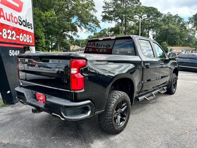 Pre-Owned 2020 Chevrolet Silverado 1500 Crew Cab Custom Trail Boss Pickup 4D 5 3/4 ft - photo - 2