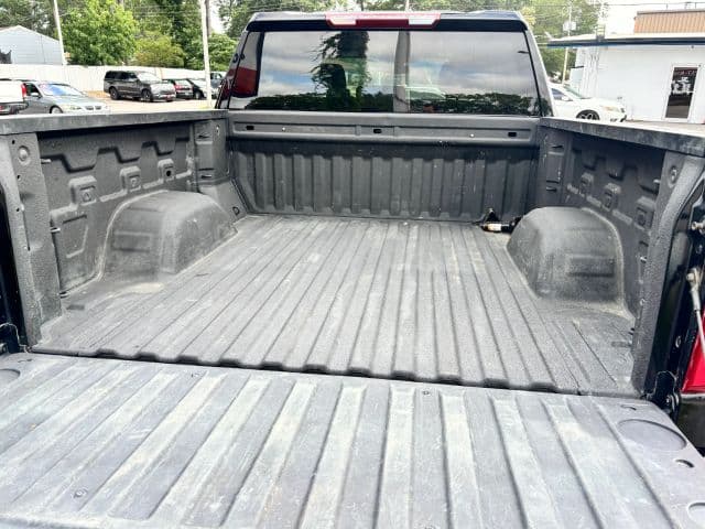 Pre-Owned 2020 Chevrolet Silverado 1500 Crew Cab Custom Trail Boss Pickup 4D 5 3/4 ft - photo - 5
