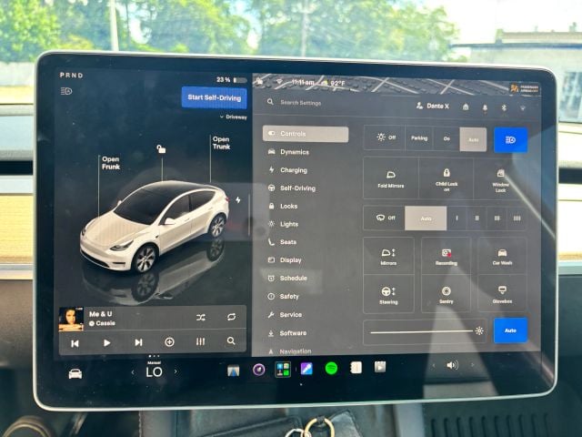 Pre-Owned 2023 Tesla Model Y Long Range Sport Utility 4D - photo - 29