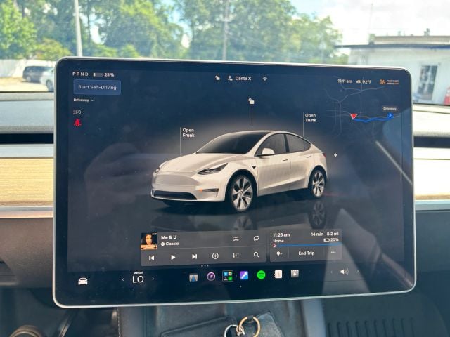 Pre-Owned 2023 Tesla Model Y Long Range Sport Utility 4D - photo - 26