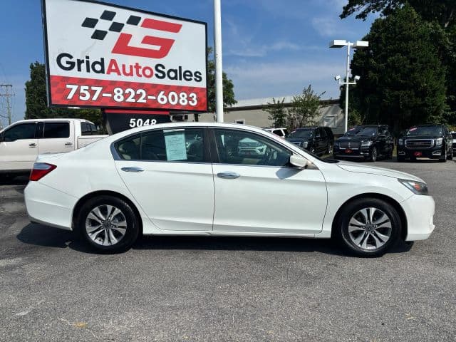 Pre-Owned 2014 Honda Accord LX Sedan 4D - photo - 1