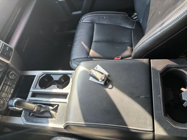 Pre-Owned 2019 Ford F150 SuperCrew Cab Lariat Pickup 4D 5 1/2 ft - photo - 24