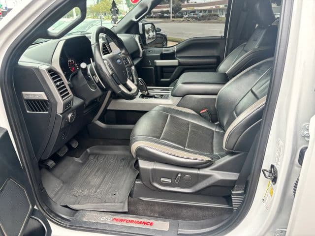 Pre-Owned 2018 Ford F150 SuperCrew Cab Raptor Pickup 4D 5 1/2 ft - photo - 14