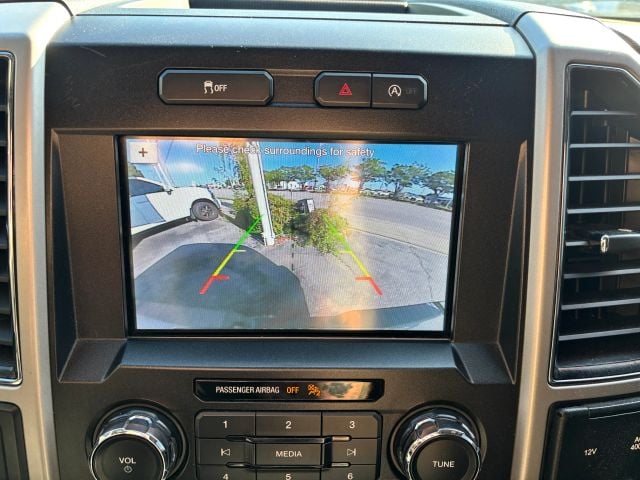 Pre-Owned 2019 Ford F150 SuperCrew Cab Lariat Pickup 4D 5 1/2 ft - photo - 20