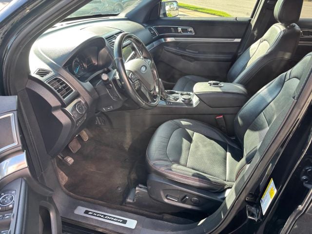 Pre-Owned 2017 Ford Explorer Sport SUV 4D - photo - 12