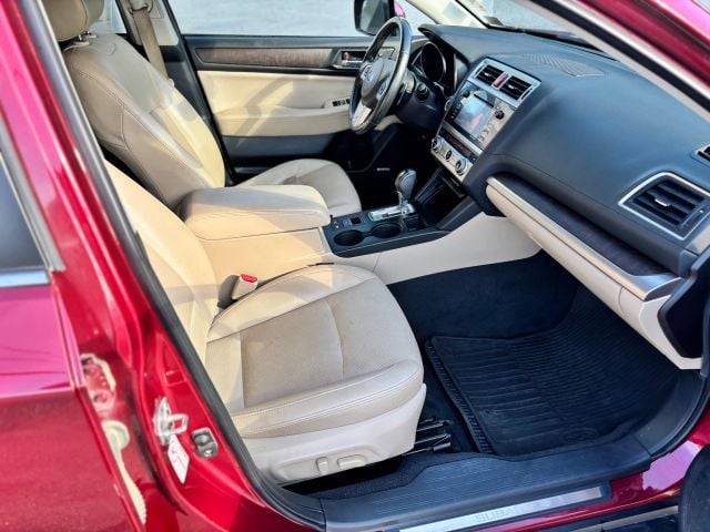 Pre-Owned 2017 Subaru Outback 3.6R Limited Wagon 4D - photo - 16
