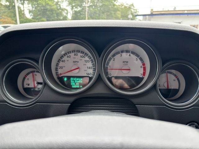 Pre-Owned 2009 Dodge Challenger R/T Coupe 2D - photo - 33