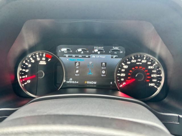 Pre-Owned 2018 Ford F150 SuperCrew Cab Raptor Pickup 4D 5 1/2 ft - photo - 42