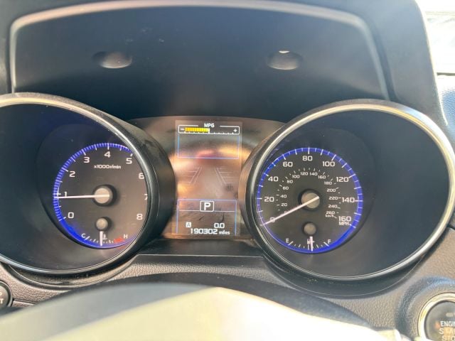 Pre-Owned 2017 Subaru Outback 3.6R Limited Wagon 4D - photo - 33