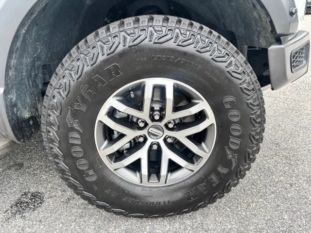 Pre-Owned 2018 Ford F150 SuperCrew Cab Raptor Pickup 4D 5 1/2 ft - photo - 10