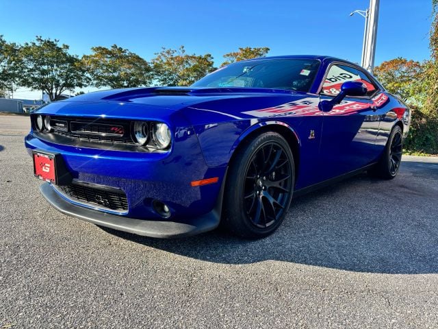 Pre-Owned 2018 Dodge Challenger R/T Scat Pack Coupe 2D - photo - 5