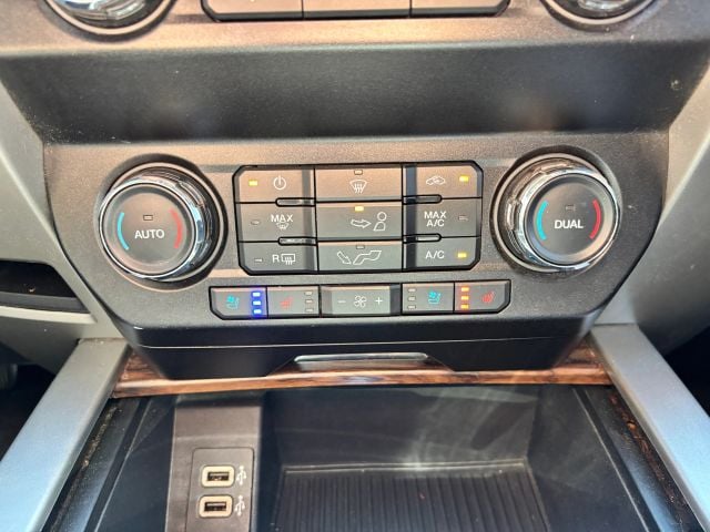 Pre-Owned 2019 Ford F150 SuperCrew Cab Lariat Pickup 4D 5 1/2 ft - photo - 21