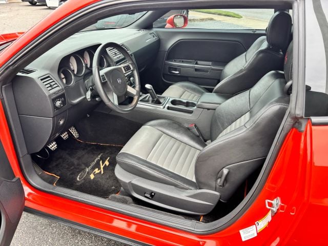 Pre-Owned 2009 Dodge Challenger R/T Coupe 2D - photo - 12