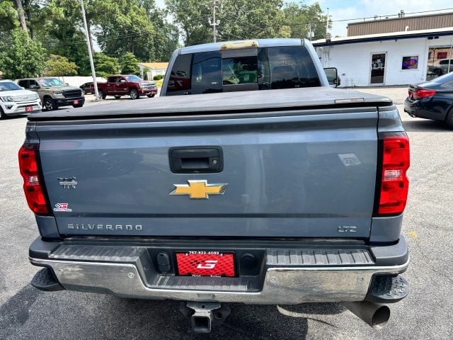 Pre-Owned 2016 Chevrolet Silverado 2500 HD Crew Cab LTZ Pickup 4D 6 1/2 ft - photo - 3