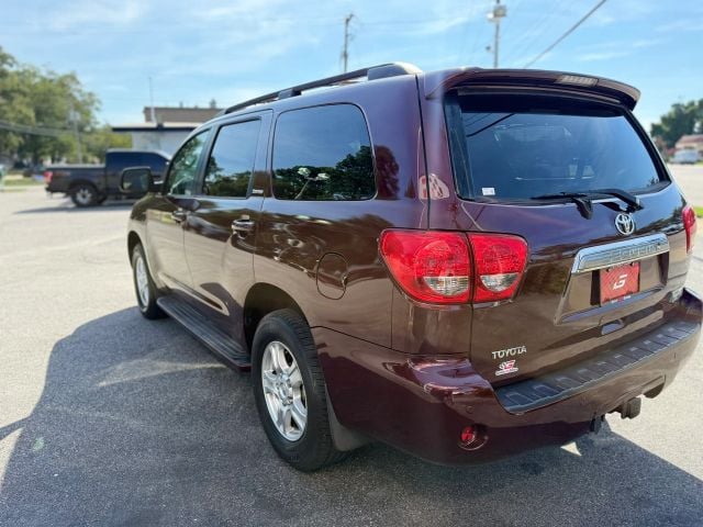 Pre-Owned 2008 Toyota Sequoia Limited Sport Utility 4D - photo - 4