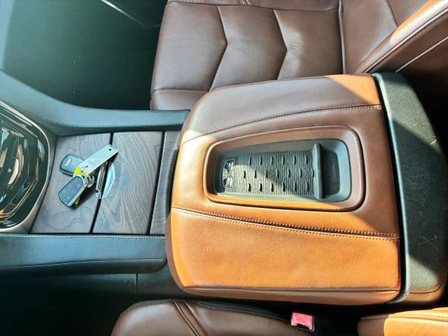 Pre-Owned 2016 Cadillac Escalade Premium Sport Utility 4D - photo - 30