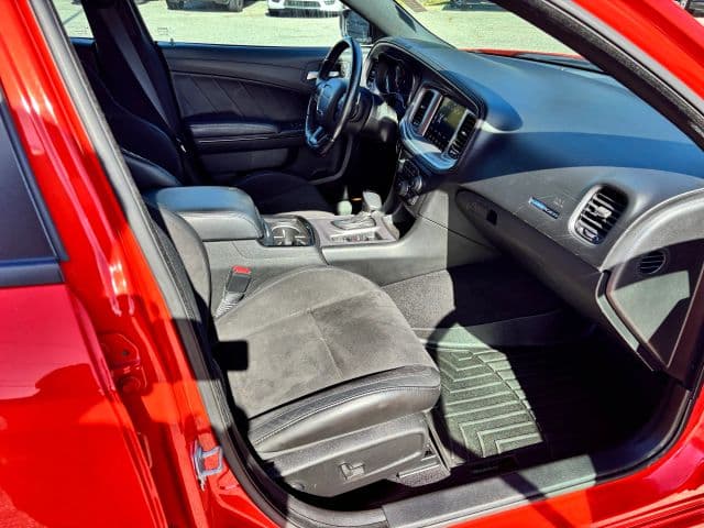 Pre-Owned 2022 Dodge Charger R/T Sedan 4D - photo - 17