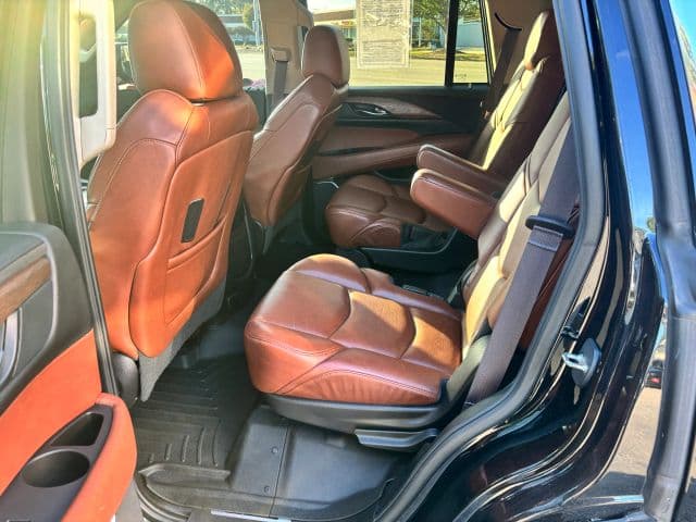 Pre-Owned 2016 Cadillac Escalade Premium Sport Utility 4D - photo - 17