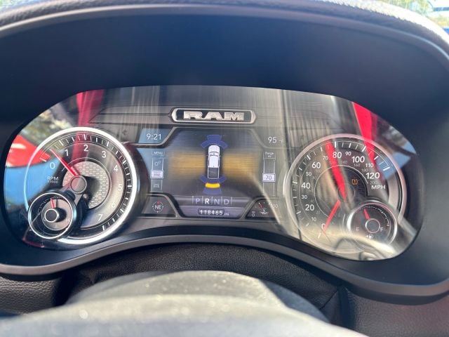 Pre-Owned 2019 Ram 1500 Crew Cab Laramie Pickup 4D 6 1/3 ft - photo - 27