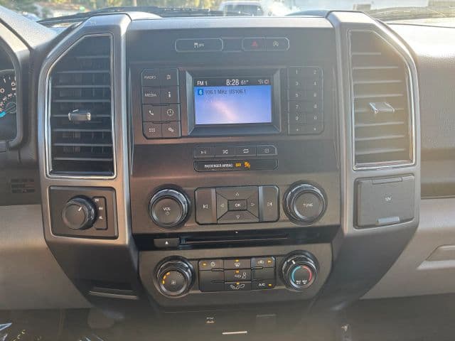 Pre-Owned 2018 Ford F150 SuperCrew Cab XLT Pickup 4D 5 1/2 ft - photo - 25