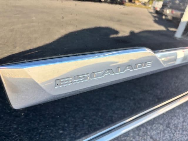 Pre-Owned 2016 Cadillac Escalade Premium Sport Utility 4D - photo - 11