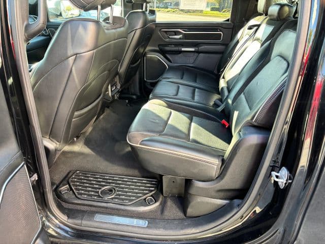 Pre-Owned 2019 Ram 1500 Crew Cab Laramie Pickup 4D 6 1/3 ft - photo - 17