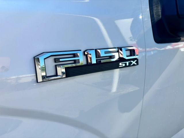 Pre-Owned 2018 Ford F150 SuperCrew Cab XL Pickup 4D 6 1/2 ft - photo - 10