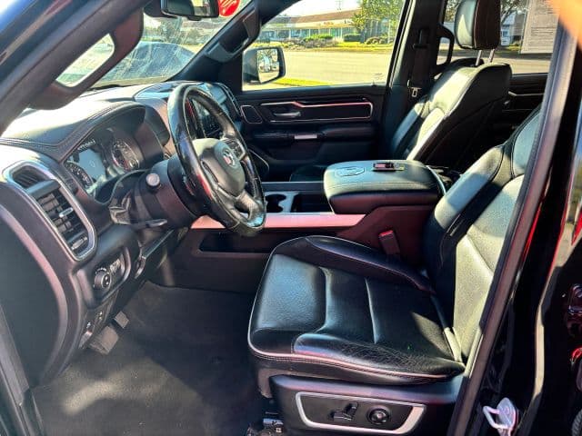 Pre-Owned 2019 Ram 1500 Crew Cab Laramie Pickup 4D 6 1/3 ft - photo - 14