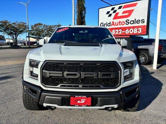 Pre-Owned 2017 Ford F150 SuperCrew Cab Raptor Pickup 4D 5 1/2 ft - photo - 8
