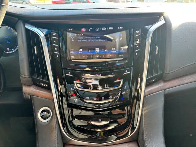 Pre-Owned 2016 Cadillac Escalade Premium Sport Utility 4D - photo - 26