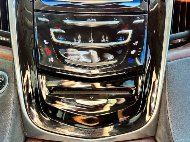 Pre-Owned 2016 Cadillac Escalade Premium Sport Utility 4D - photo - 29